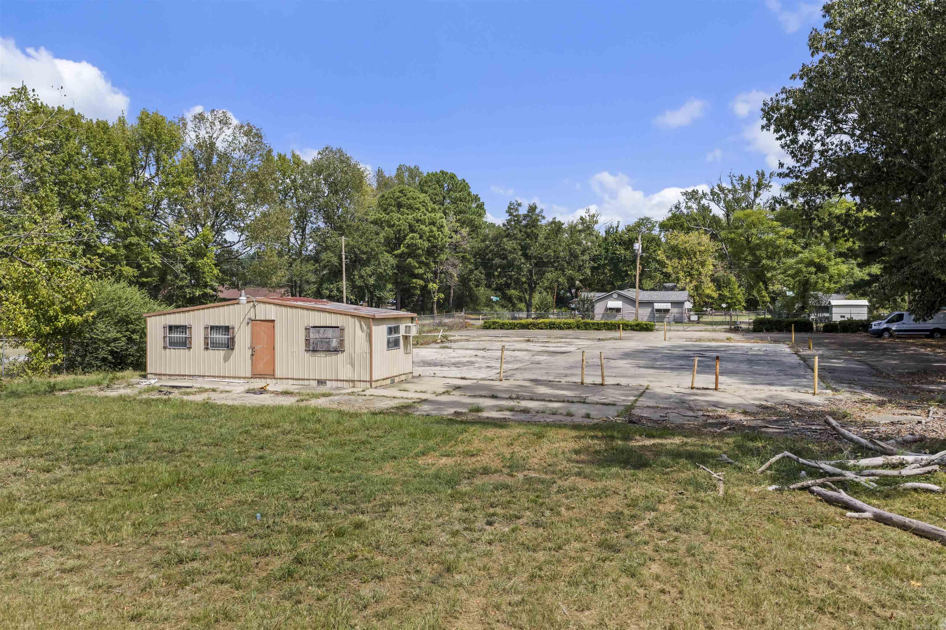9924 Blake St Street Property Photo 5