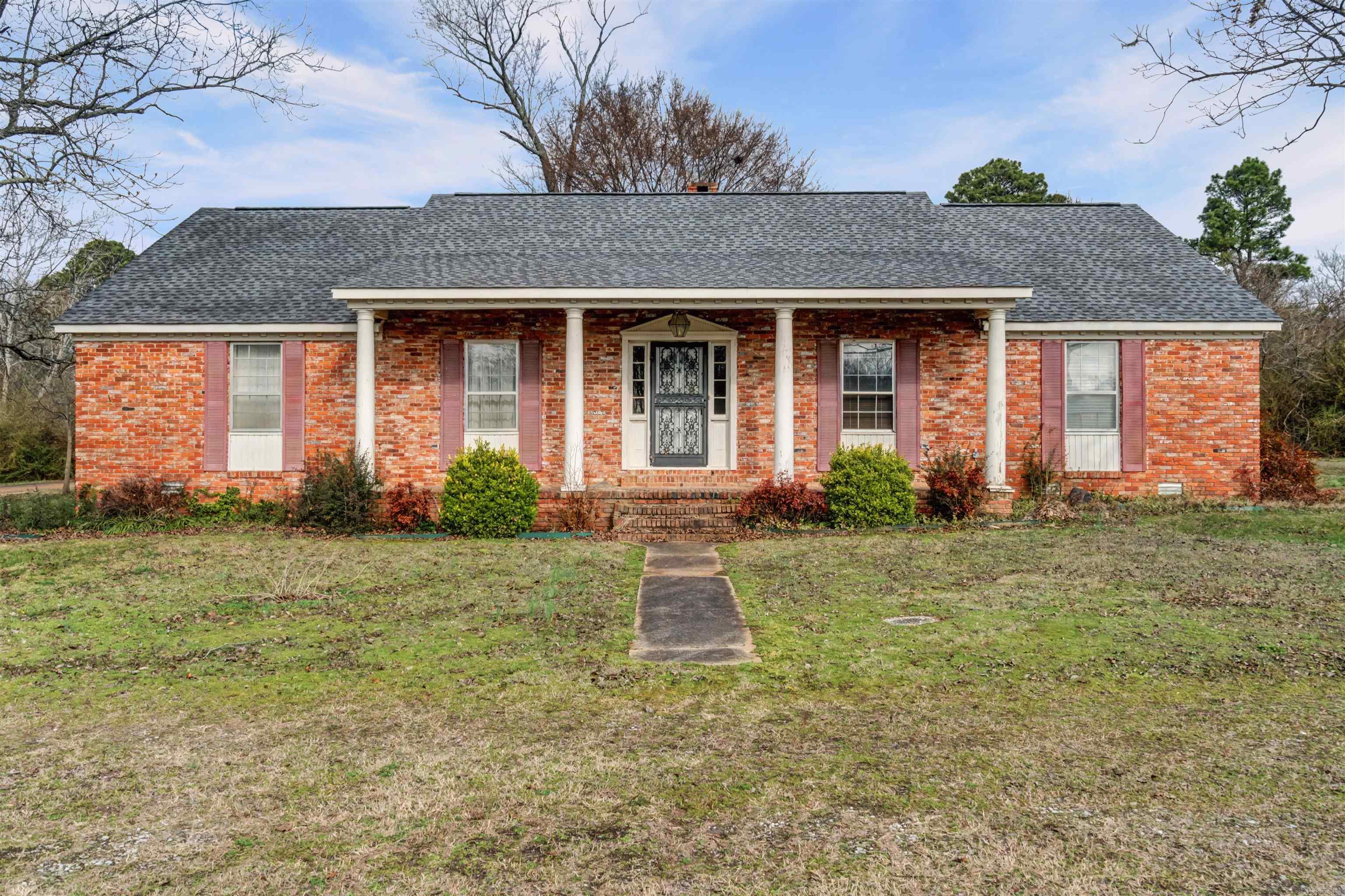 1265 N 367 Highway Property Photo 2