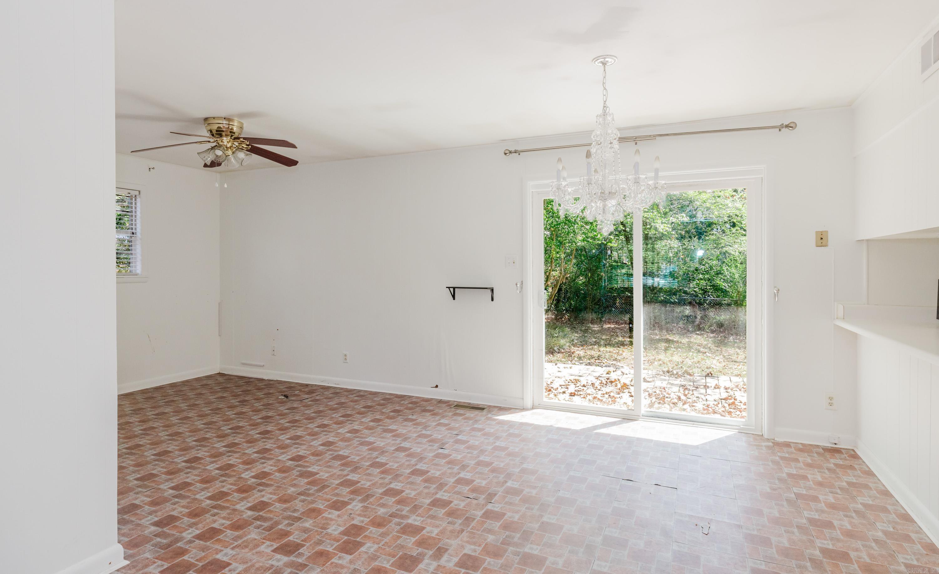7821 Illinois Street Property Photo 21