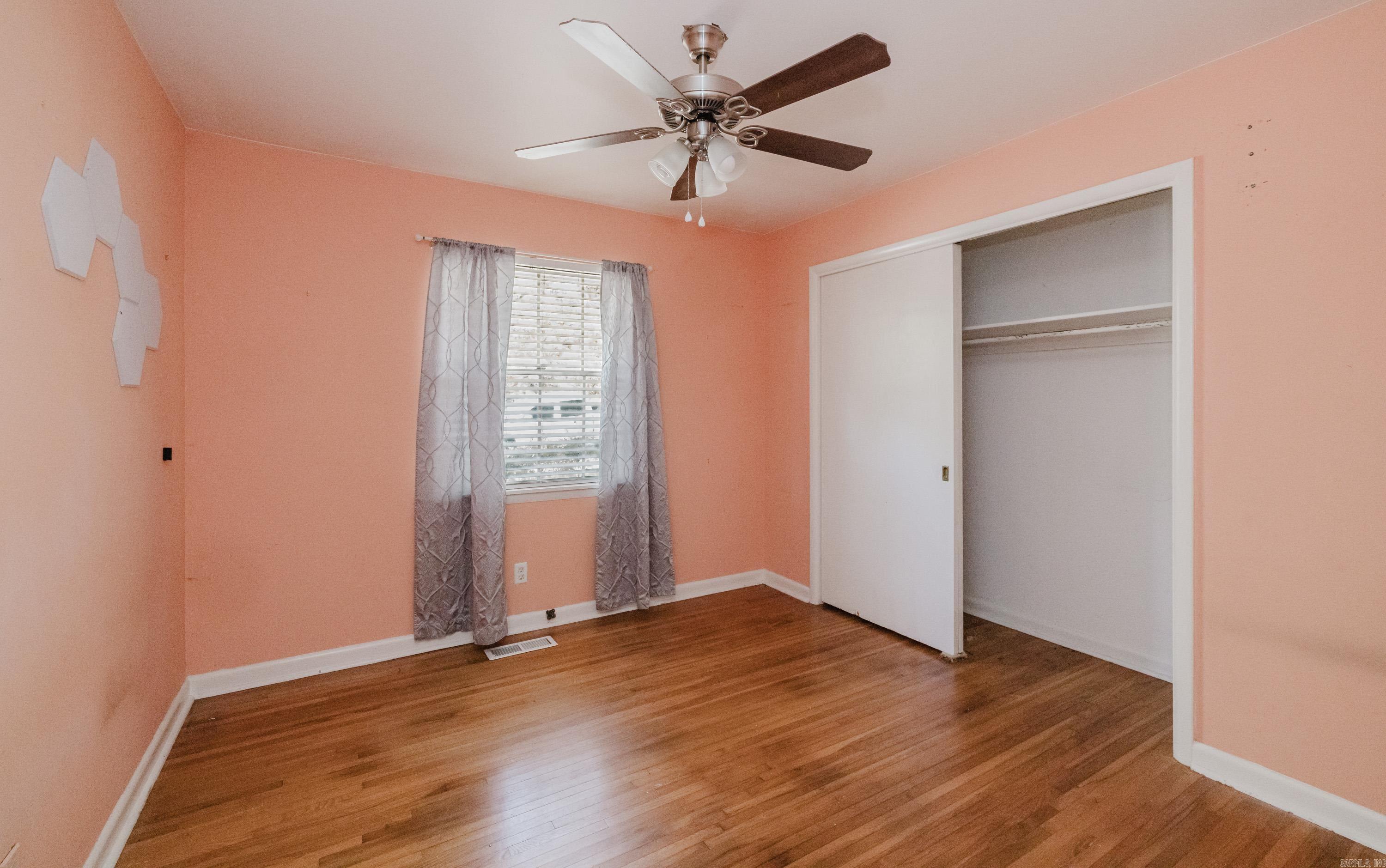 7821 Illinois Street Property Photo 25