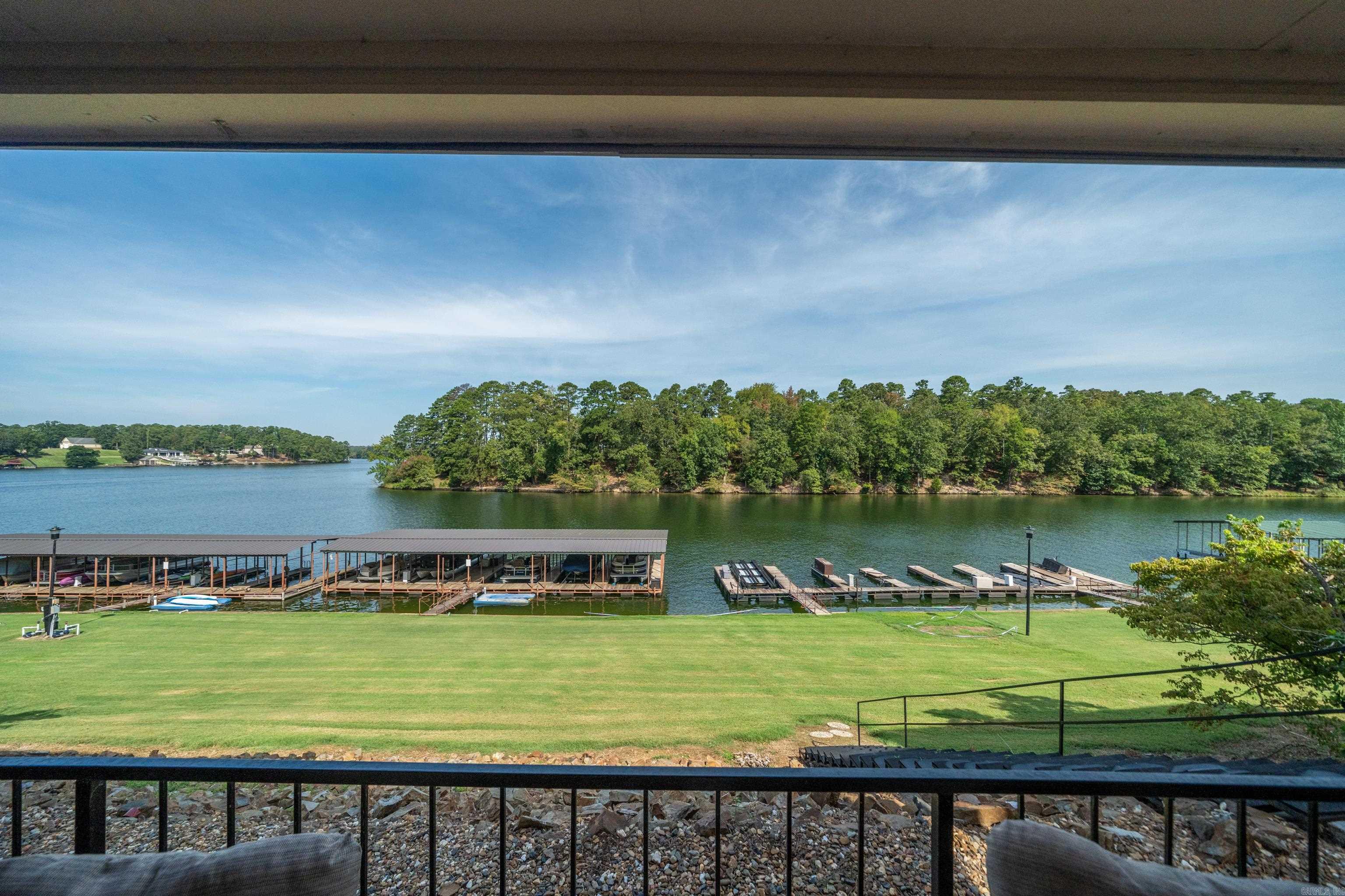 1222 Twin Points Property Photo 2
