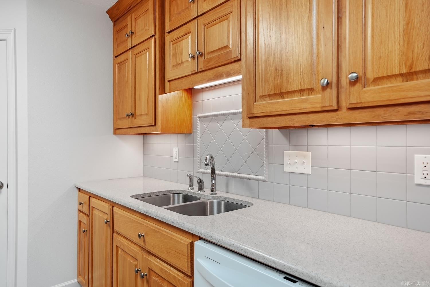 3175 Cleburne Cove Property Photo 10