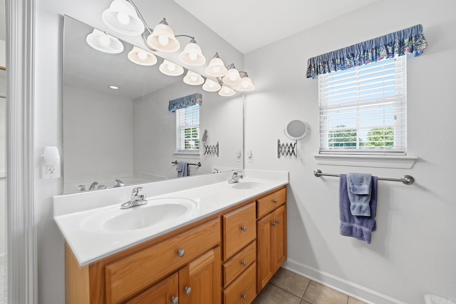 3175 Cleburne Cove Property Photo 18