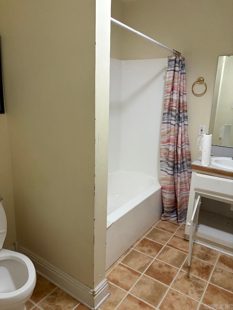 1215 Cutler Street Property Photo 3