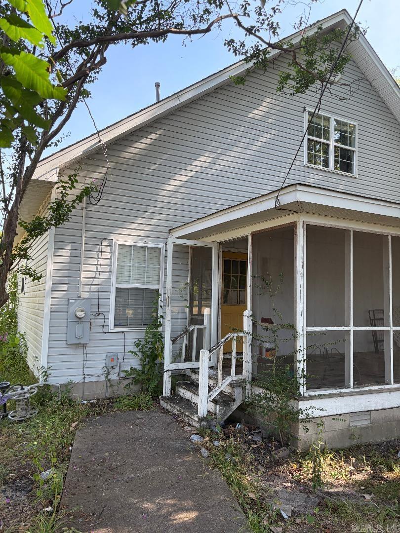1215 Cutler Street Property Photo 6