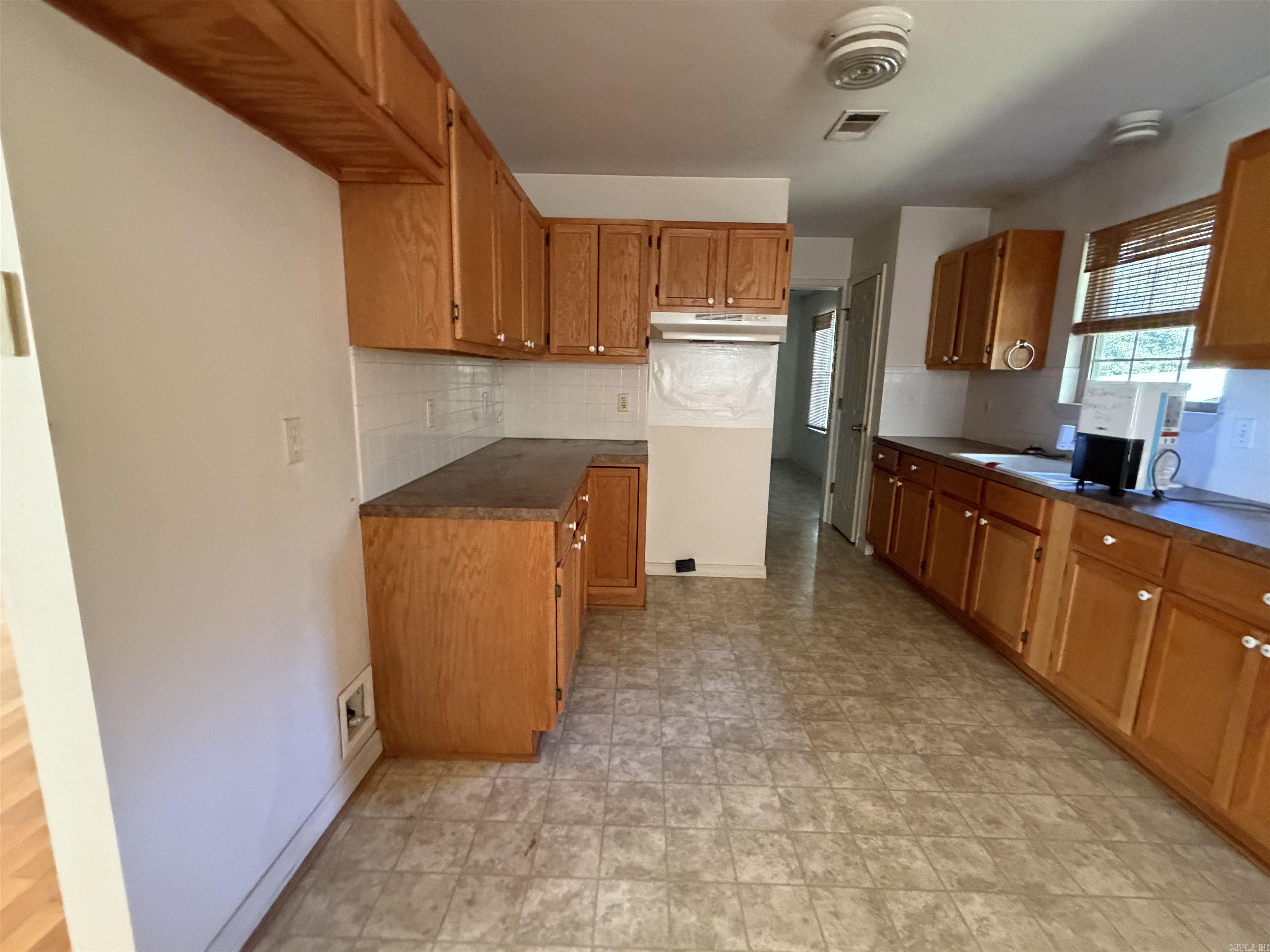 140 Janel Court Property Photo 7