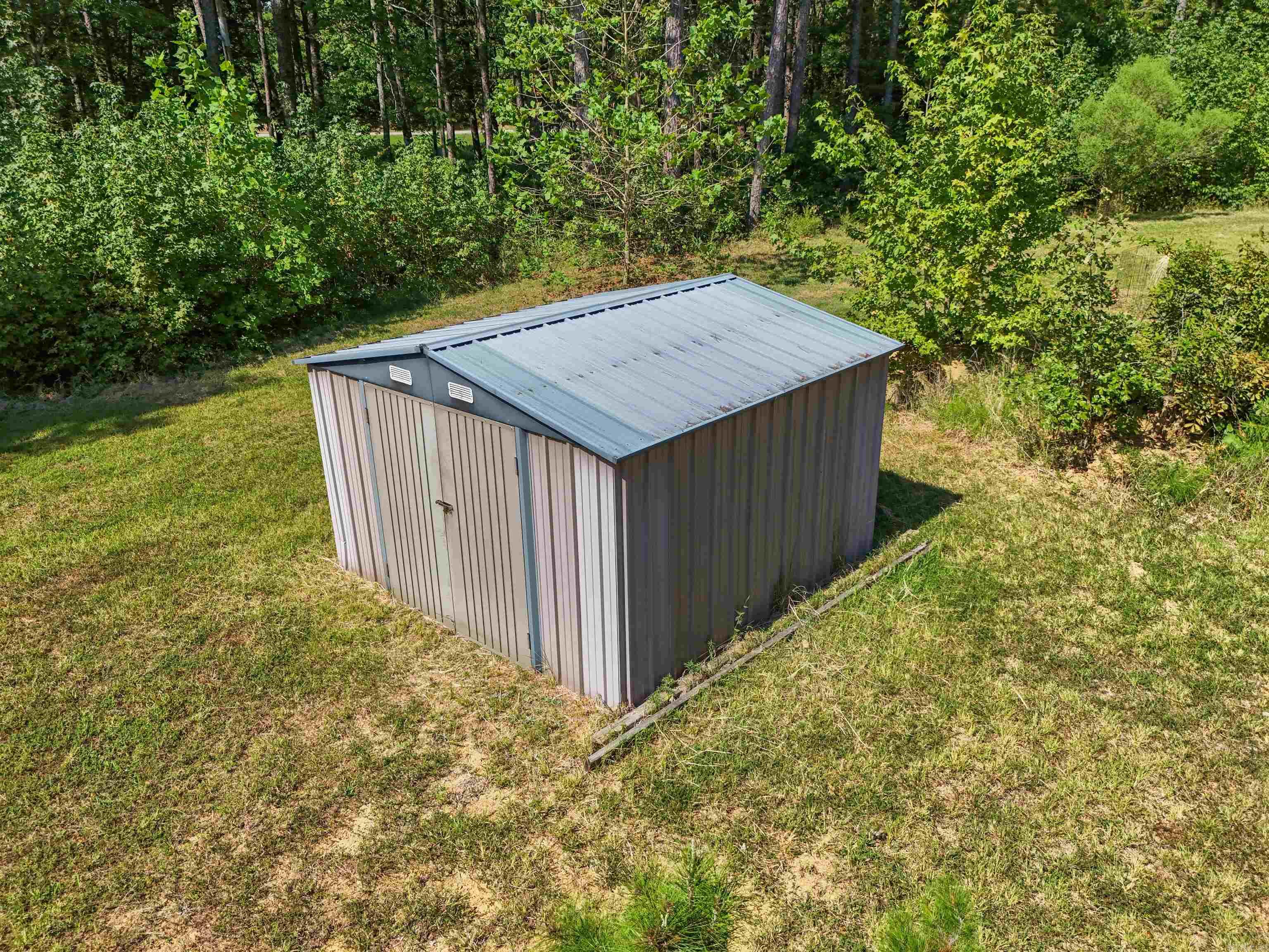 444 N Stacy Springs Road Property Photo 12