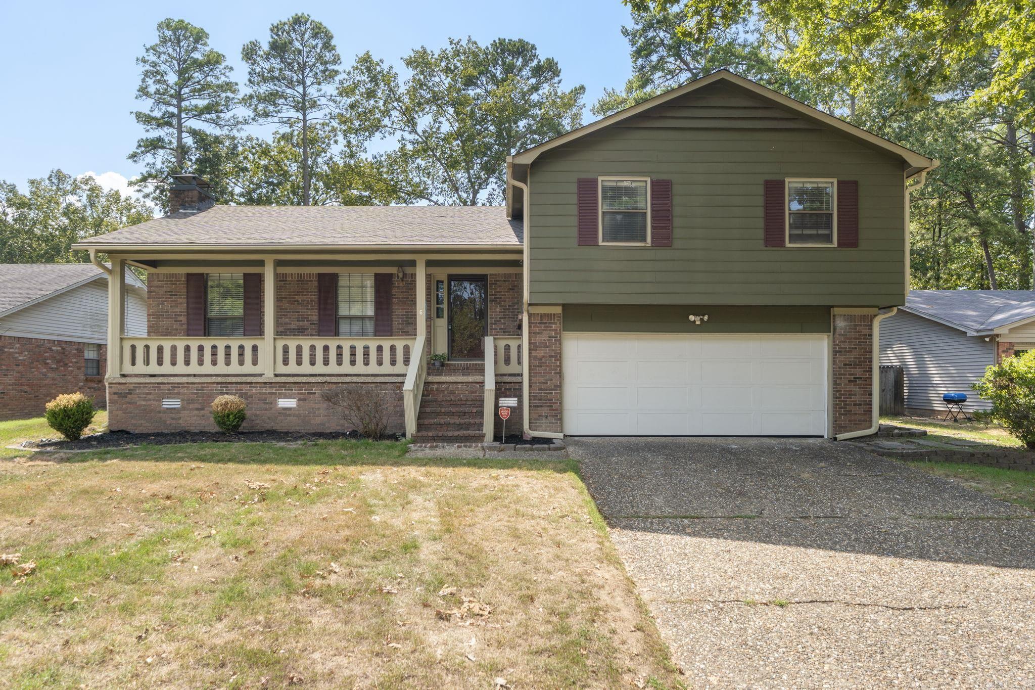 6 Clover Court