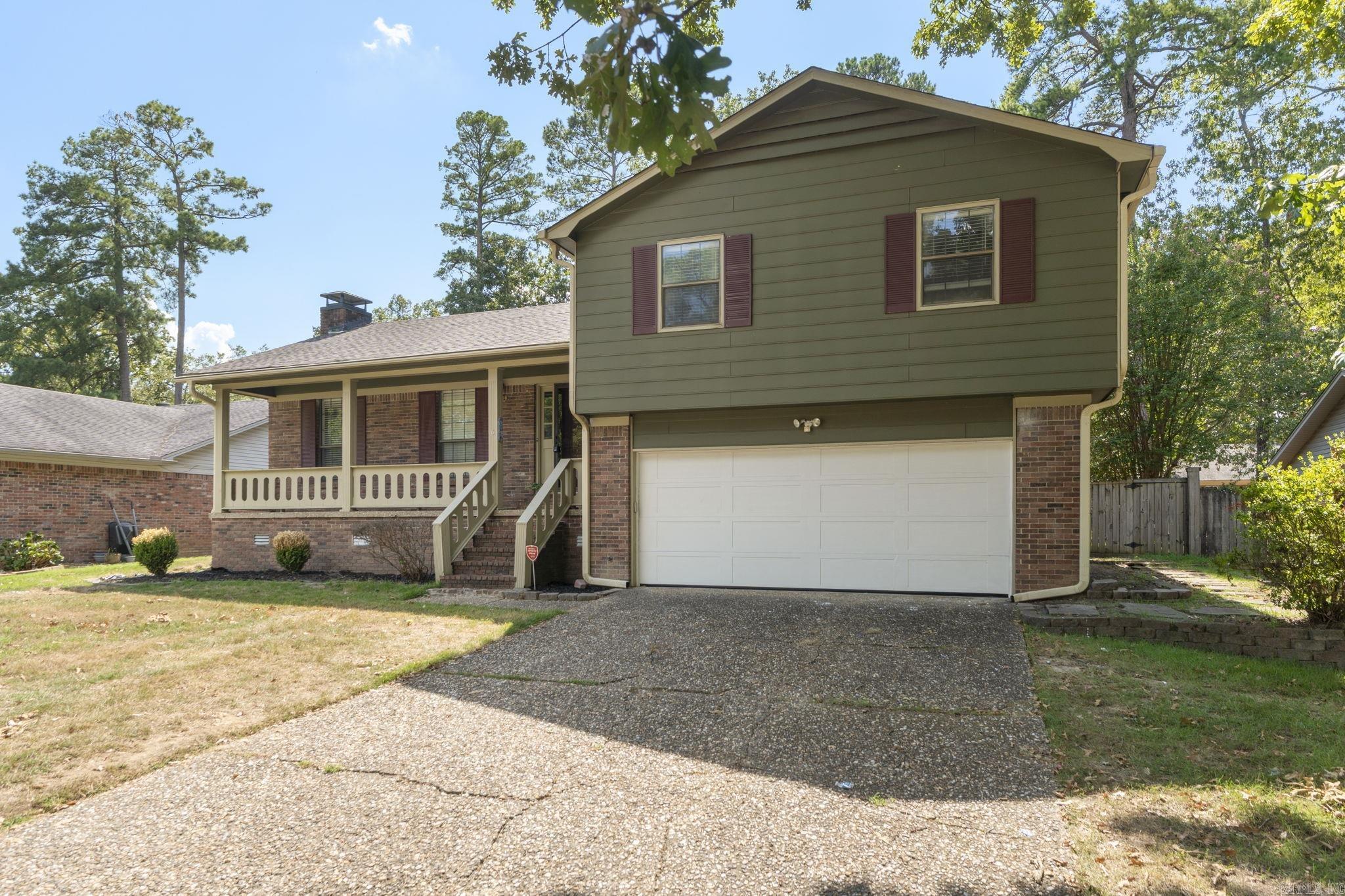 6 Clover Court Property Photo 2