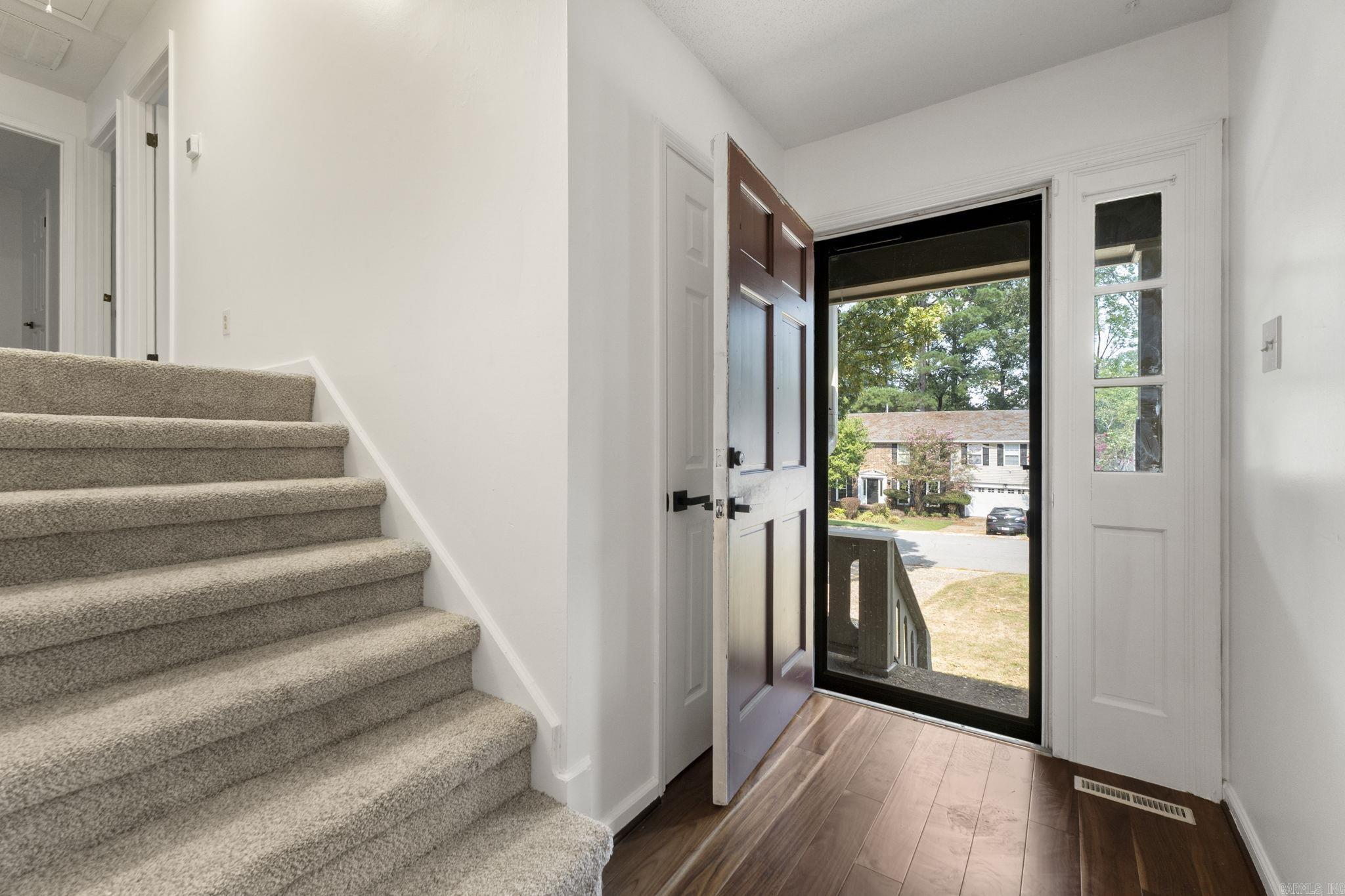 6 Clover Court Property Photo 5