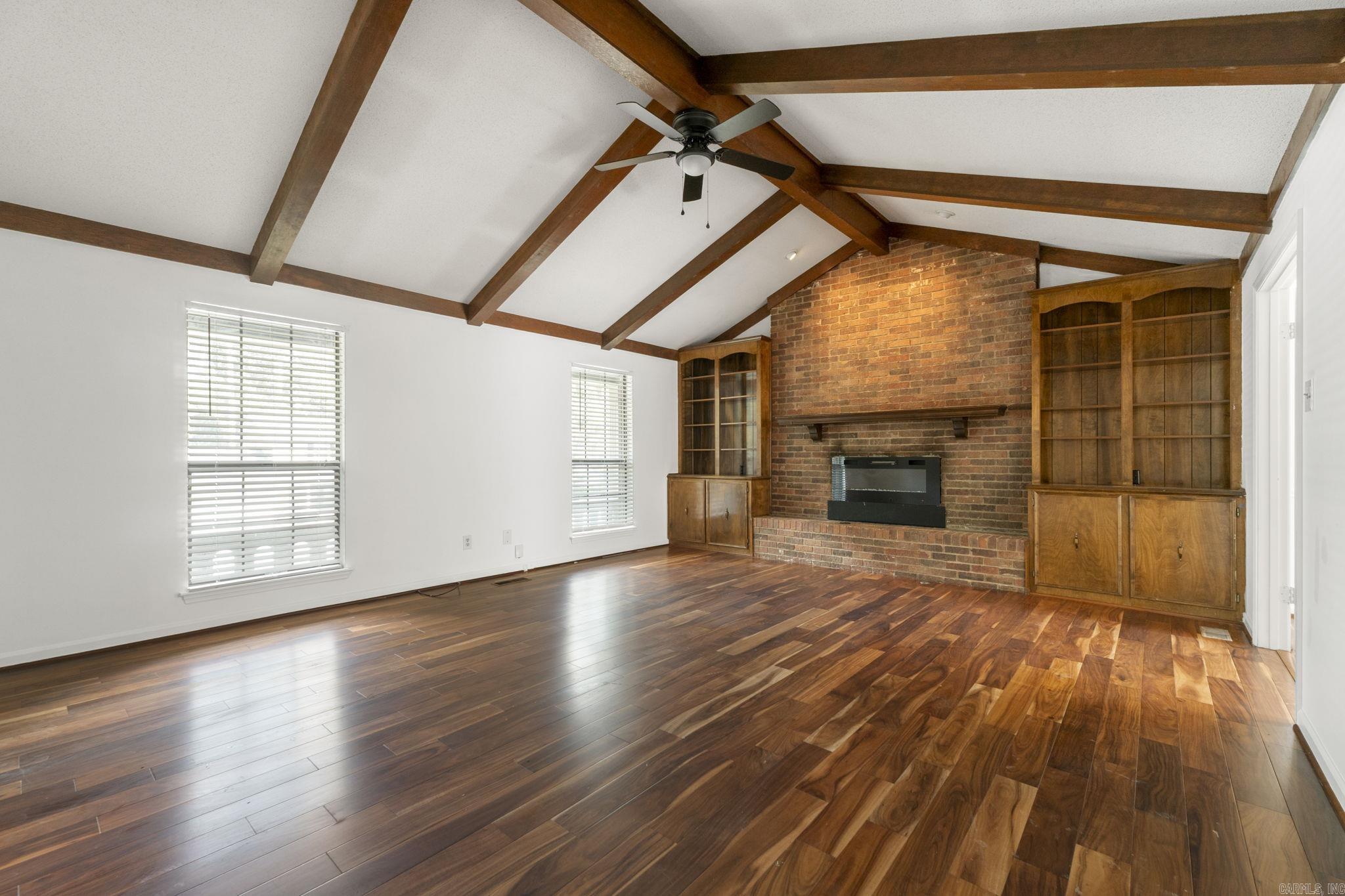 6 Clover Court Property Photo 8