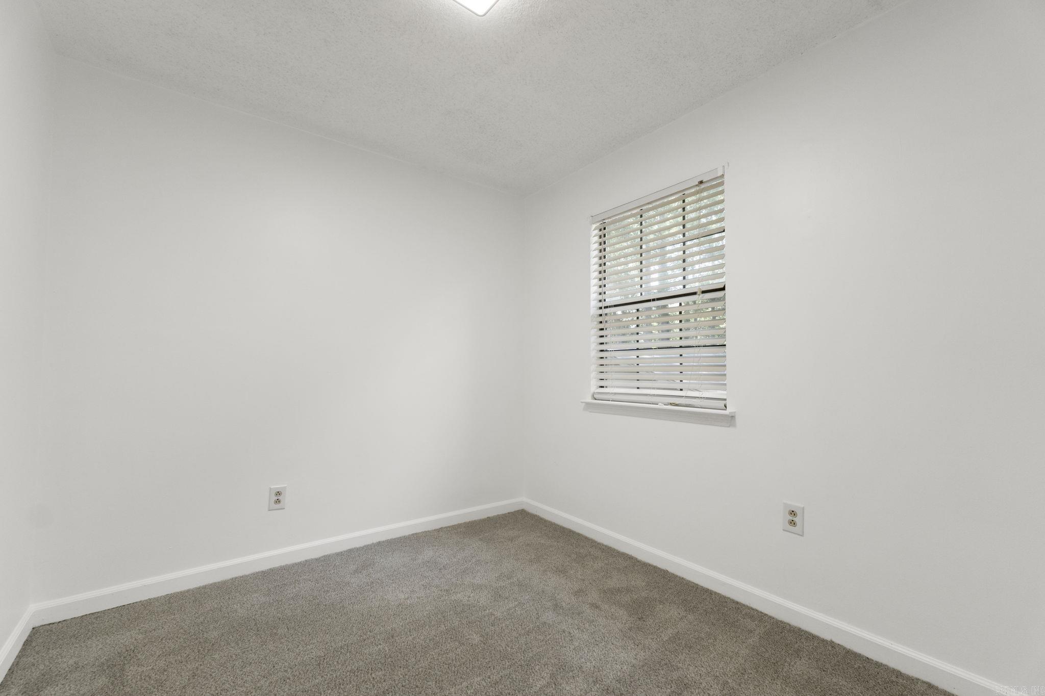 6 Clover Court Property Photo 33