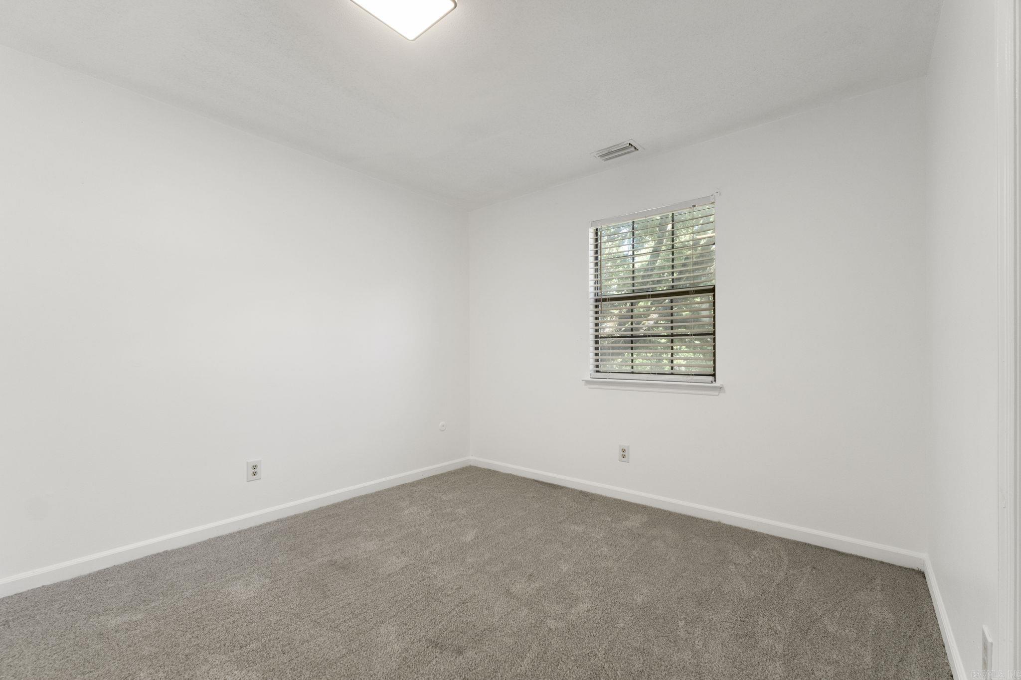 6 Clover Court Property Photo 35