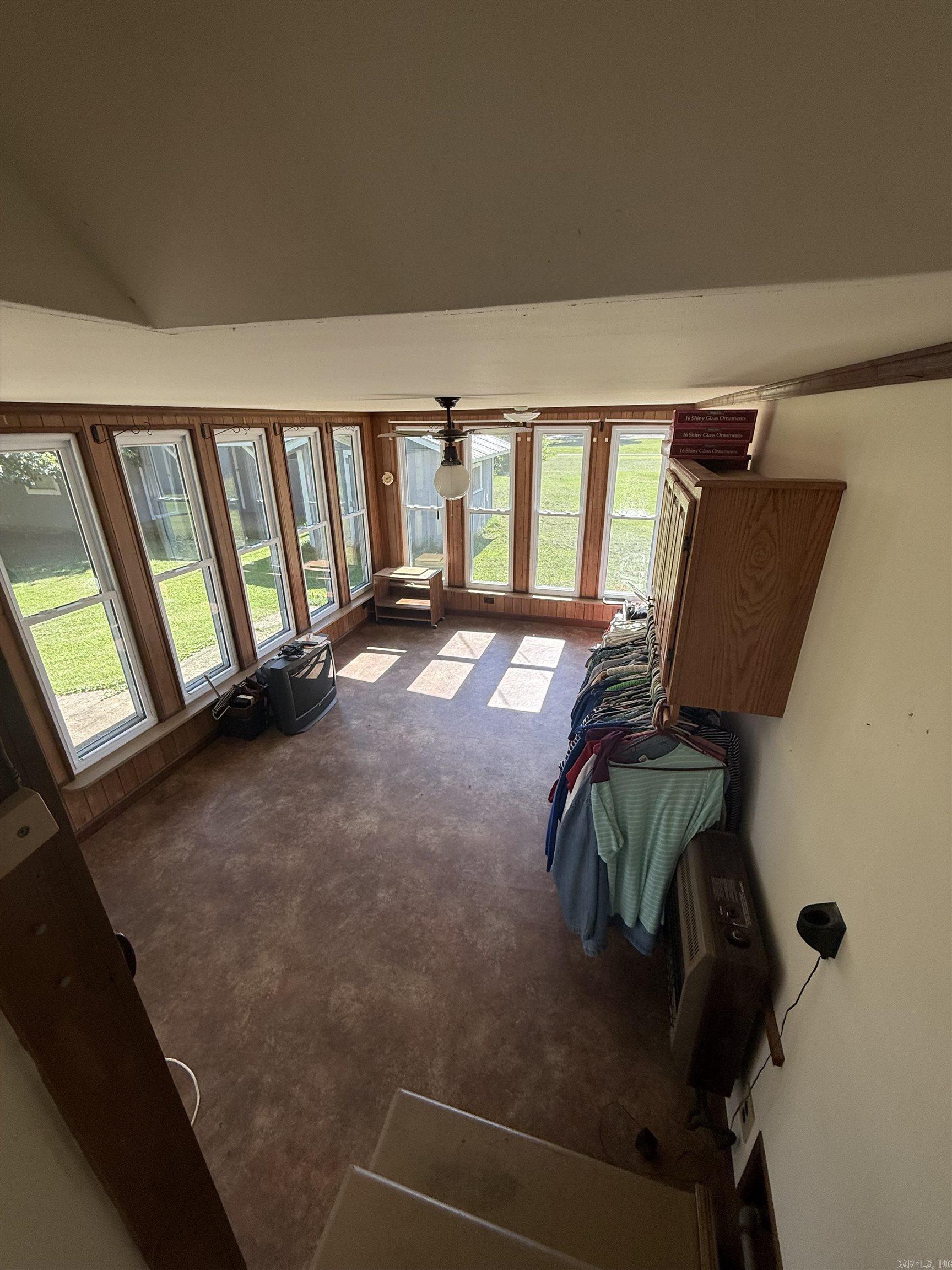 273 Poplar Street Property Photo 9