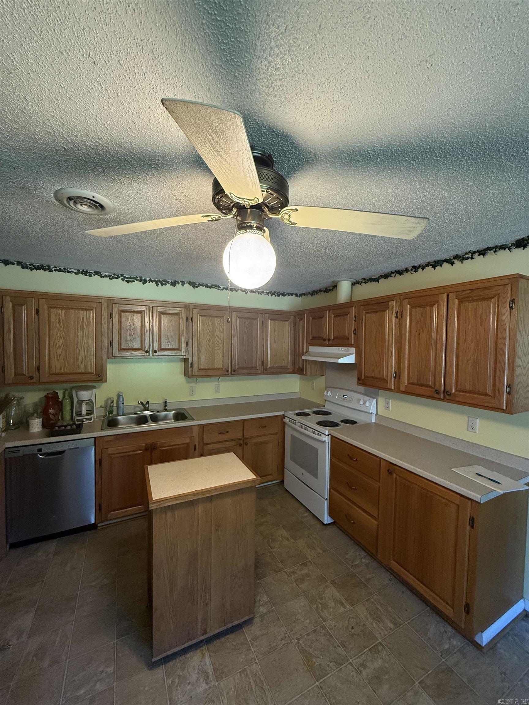 273 Poplar Street Property Photo 20