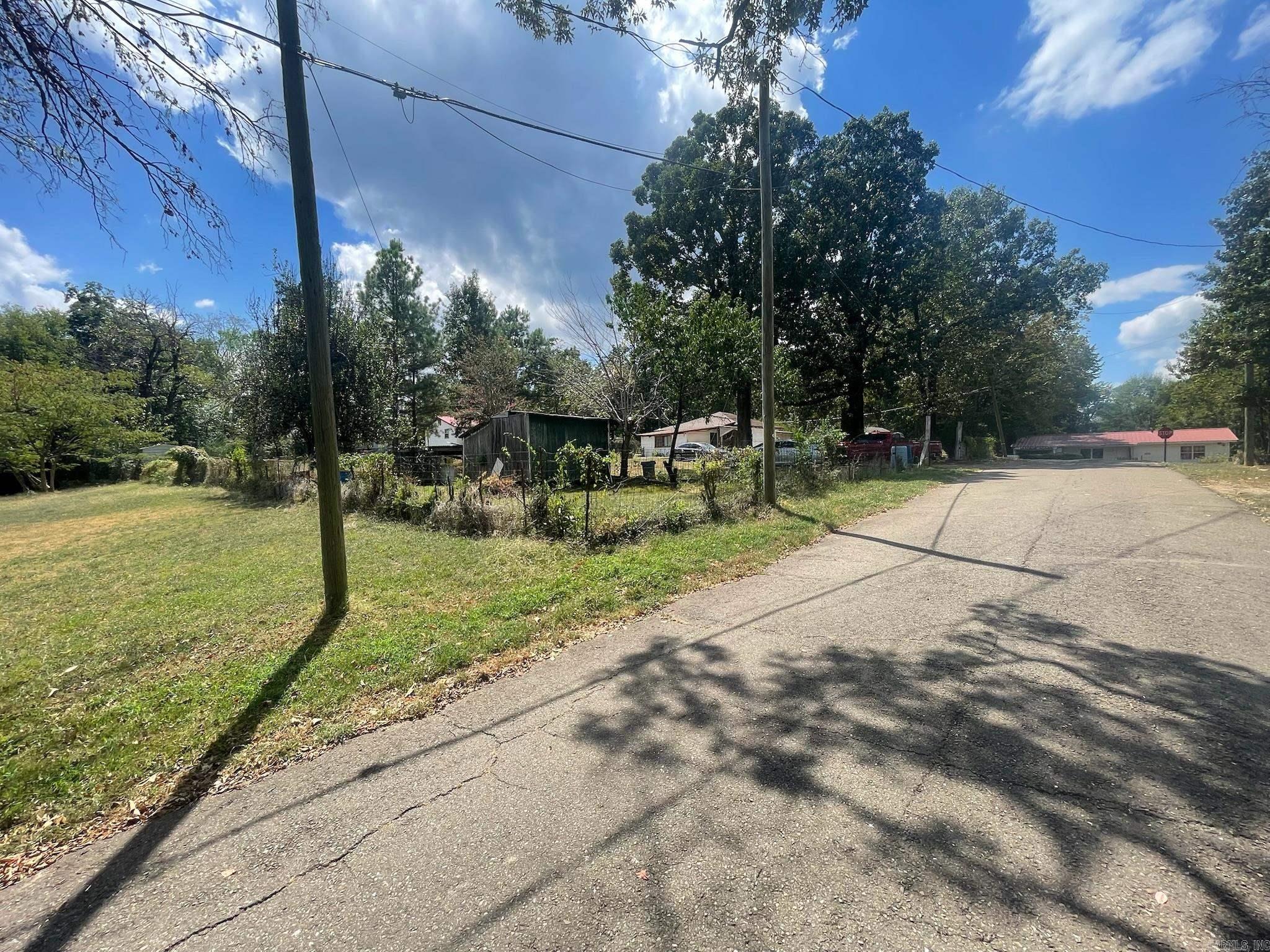 1118 N Pine Street Property Photo 12