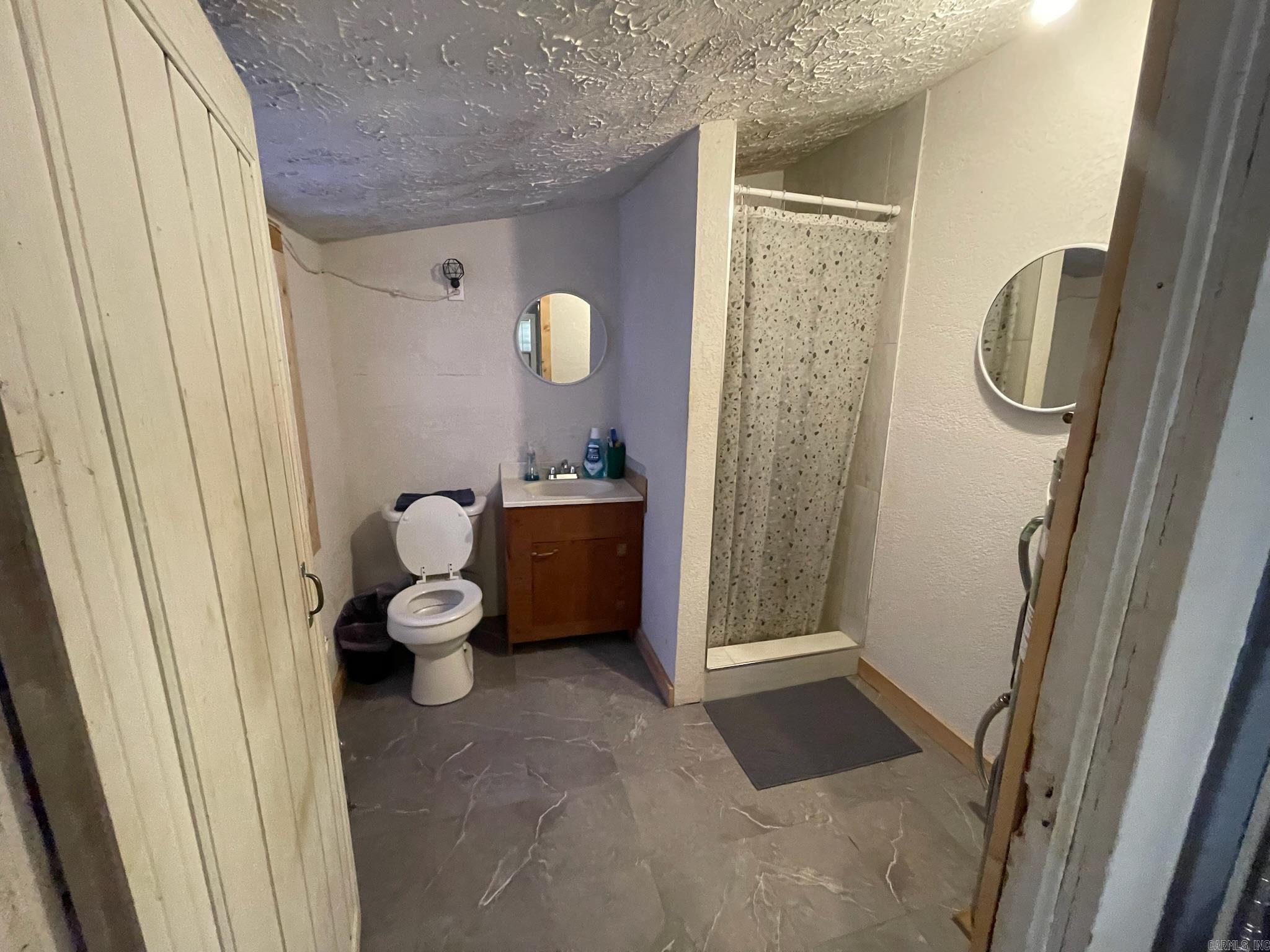 1118 N Pine Street Property Photo 17
