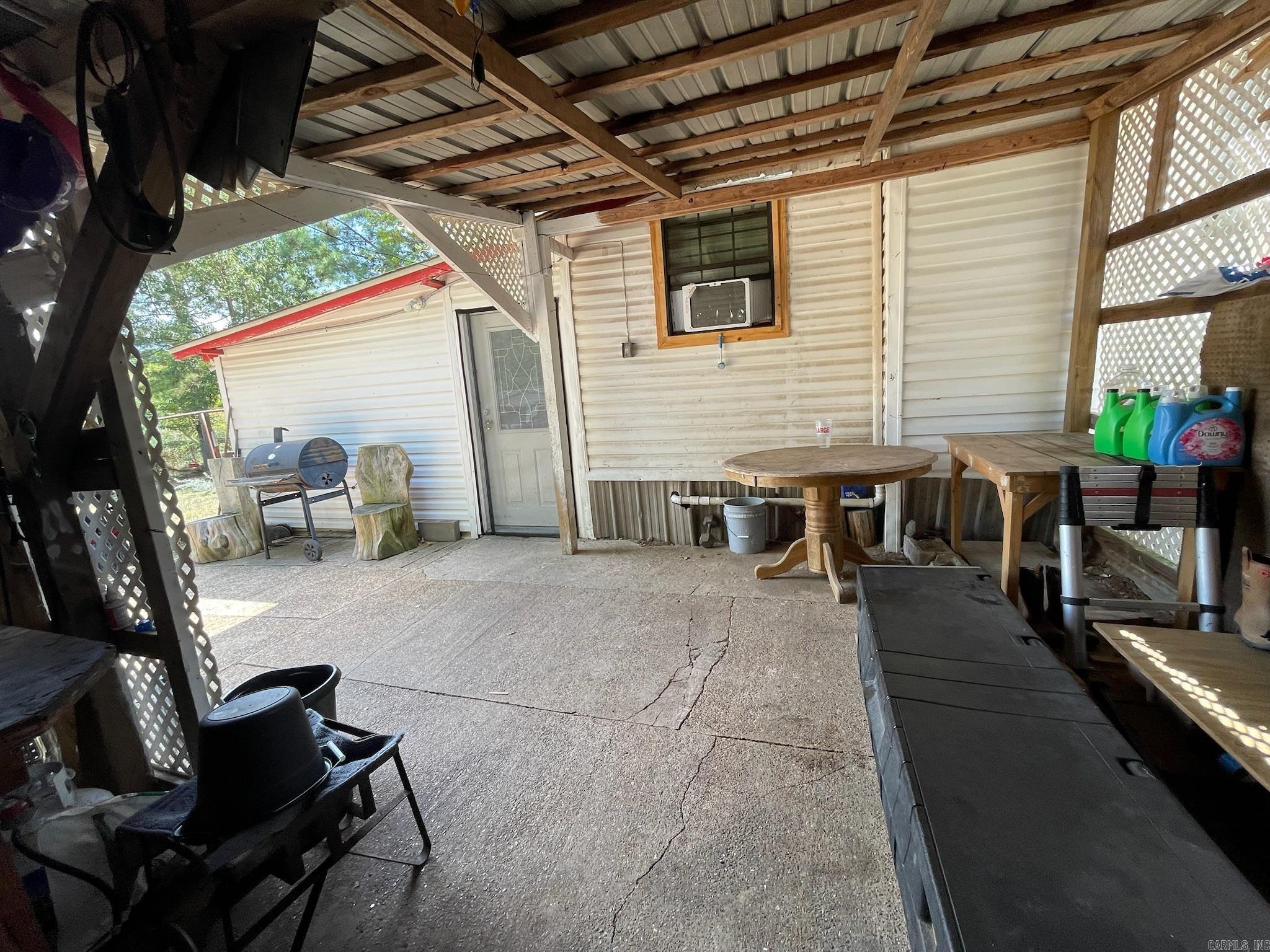 1118 N Pine Street Property Photo 18