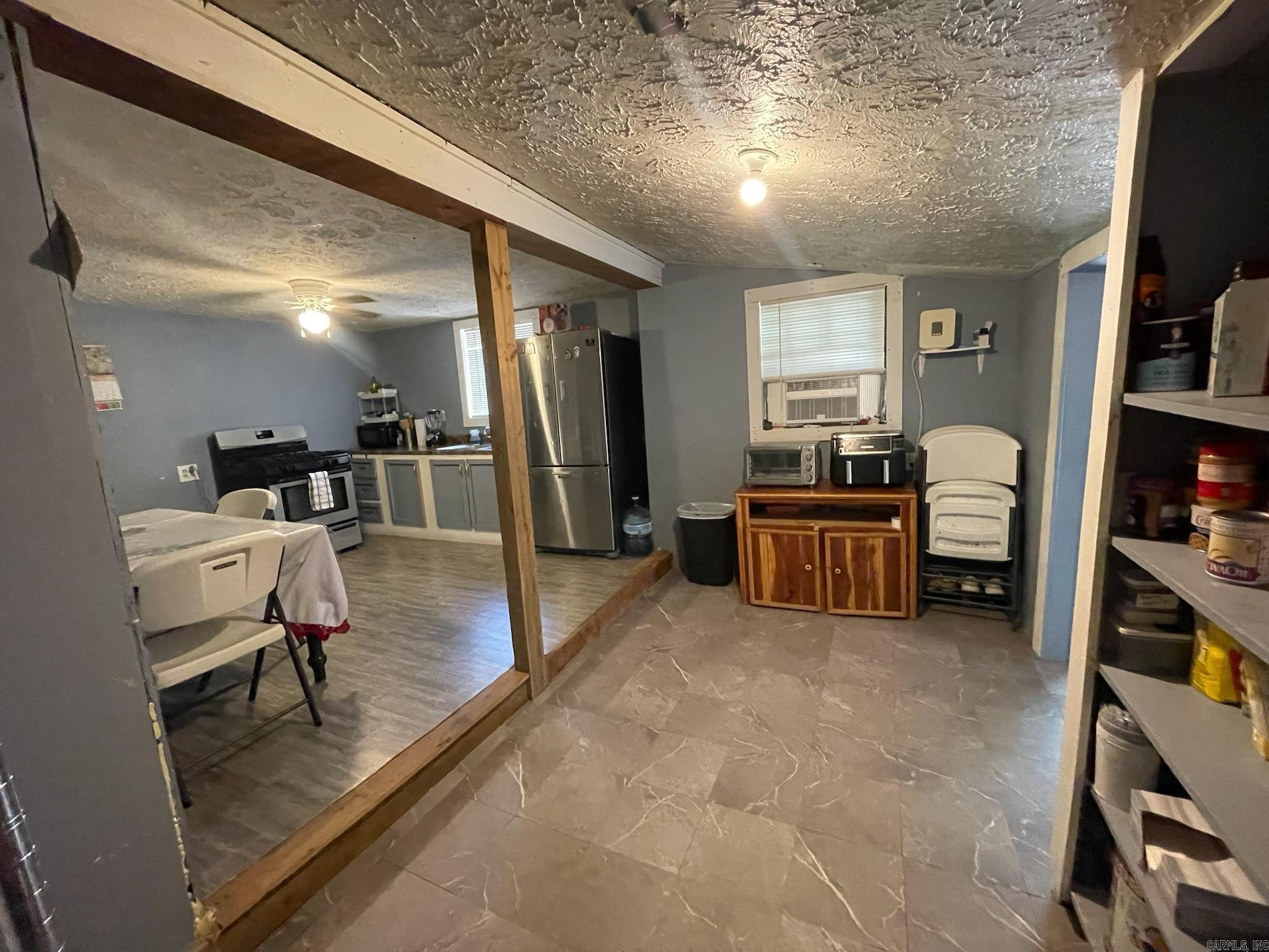1118 N Pine Street Property Photo 20