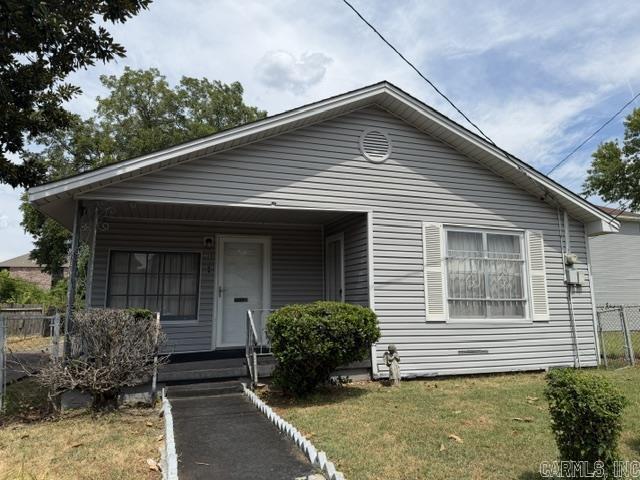 2016 E 4th Street Property Photo 2