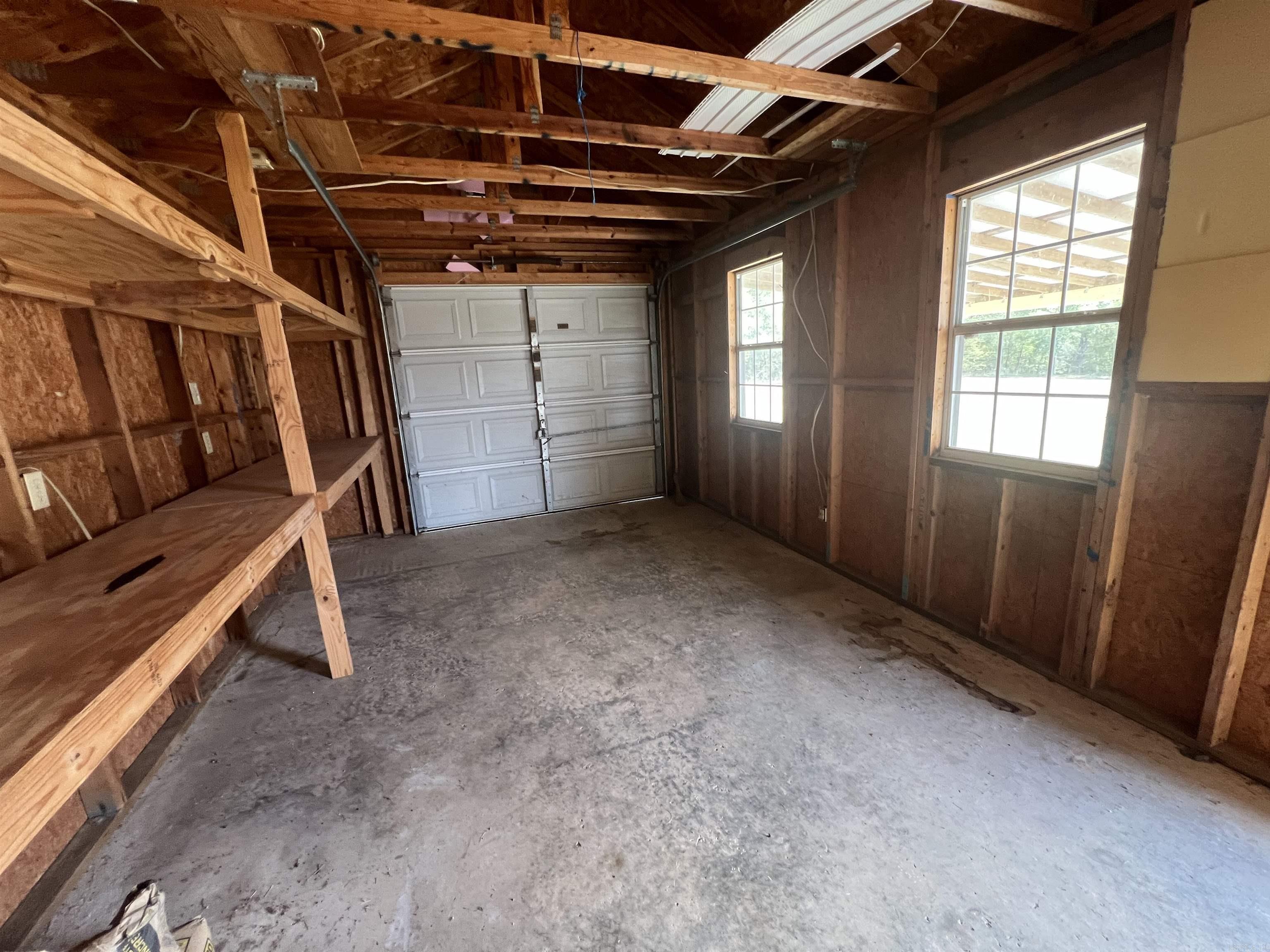 204 Bumblebee Property Photo 24