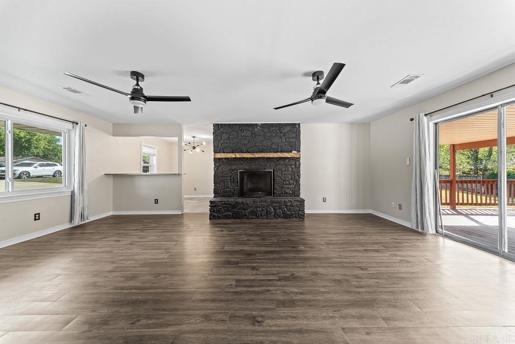103 Longleaf Property Photo 5