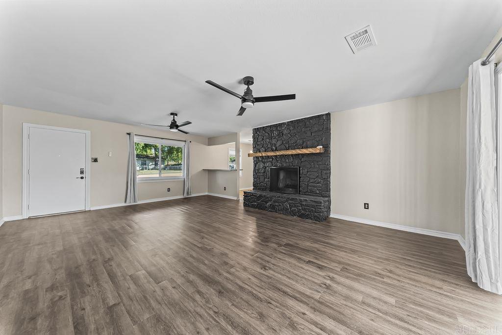 103 Longleaf Property Photo 6