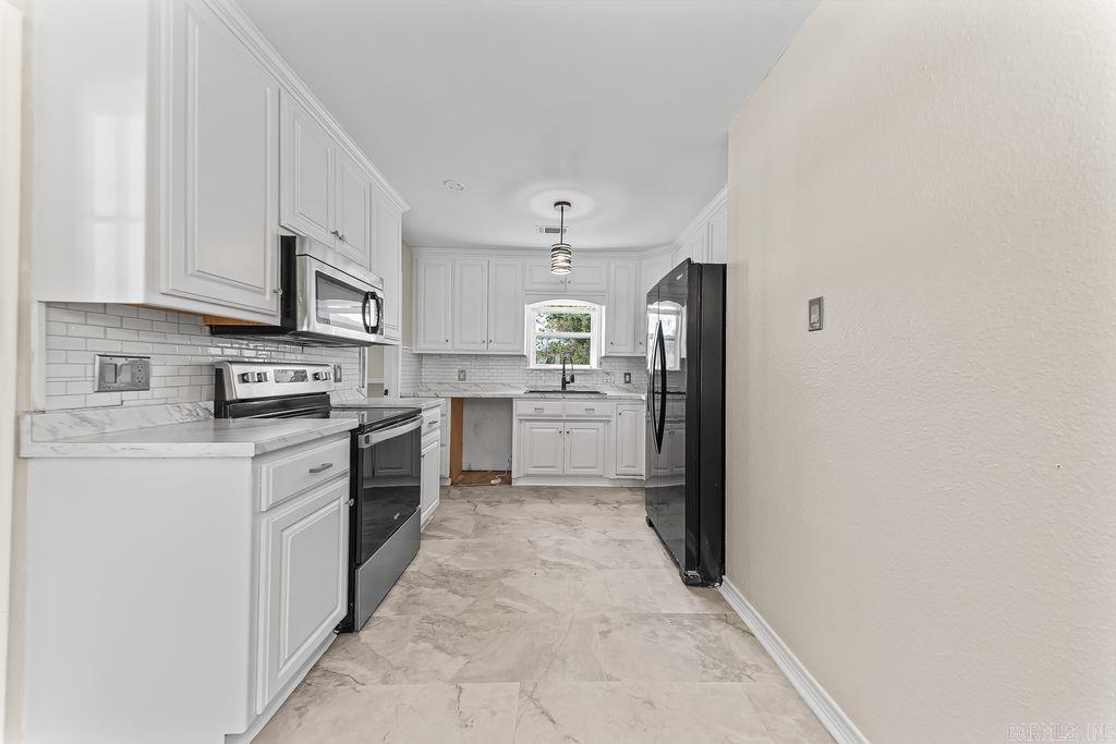 103 Longleaf Property Photo 9