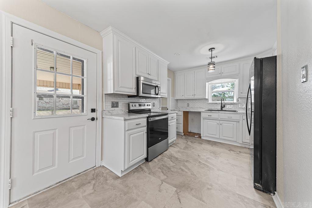 103 Longleaf Property Photo 10