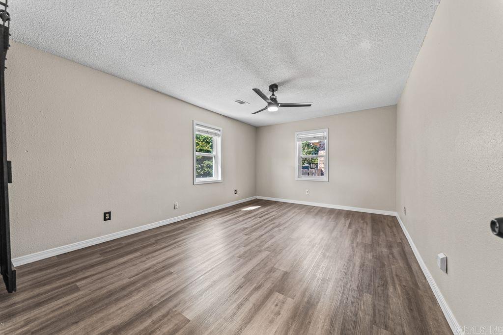 103 Longleaf Property Photo 13