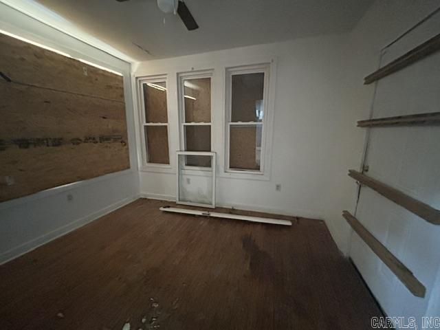 3401 W 12th Street Property Photo 5