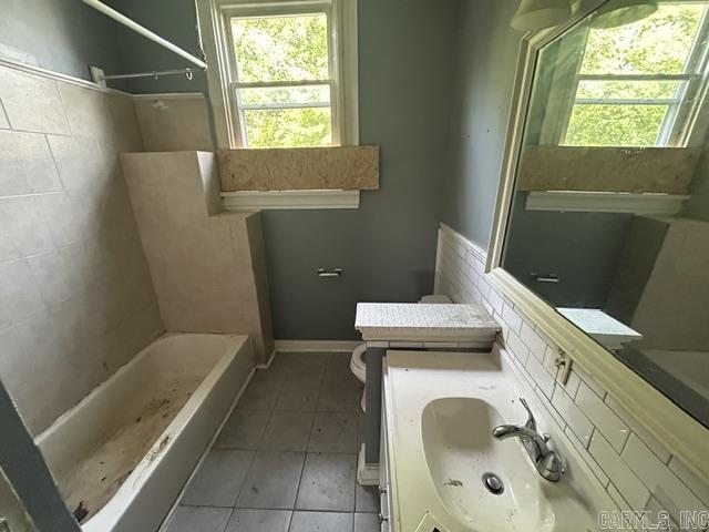 3401 W 12th Street Property Photo 8