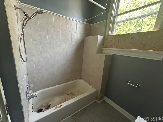 3401 W 12th Street Property Photo 9