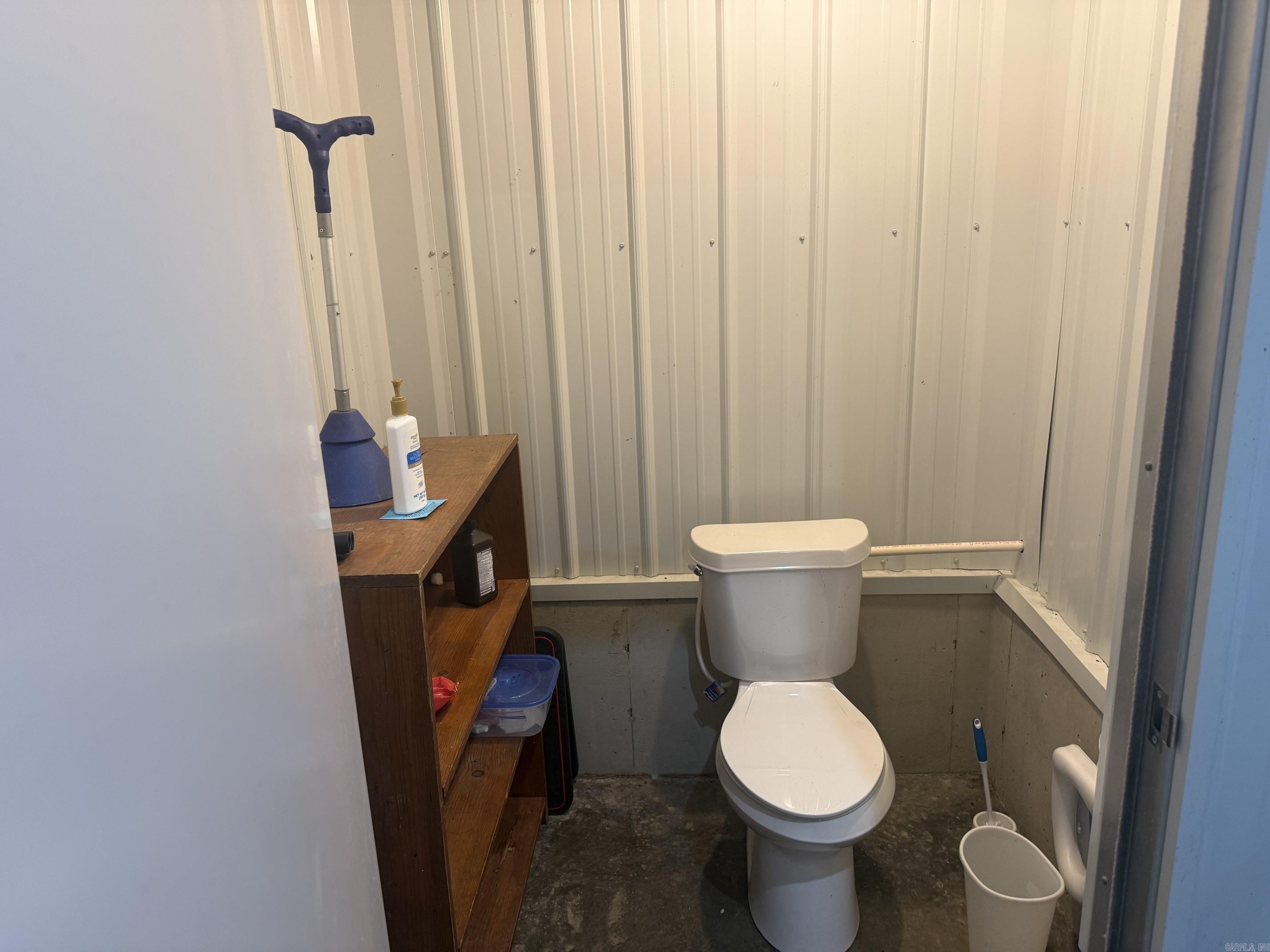 101 Hope Lane Property Photo 11