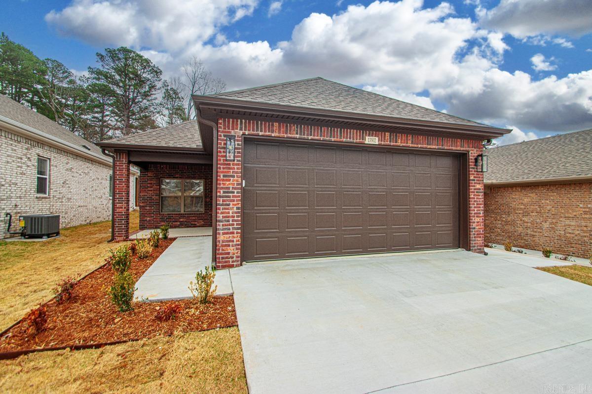 13522 Teton Drive Property Photo 2