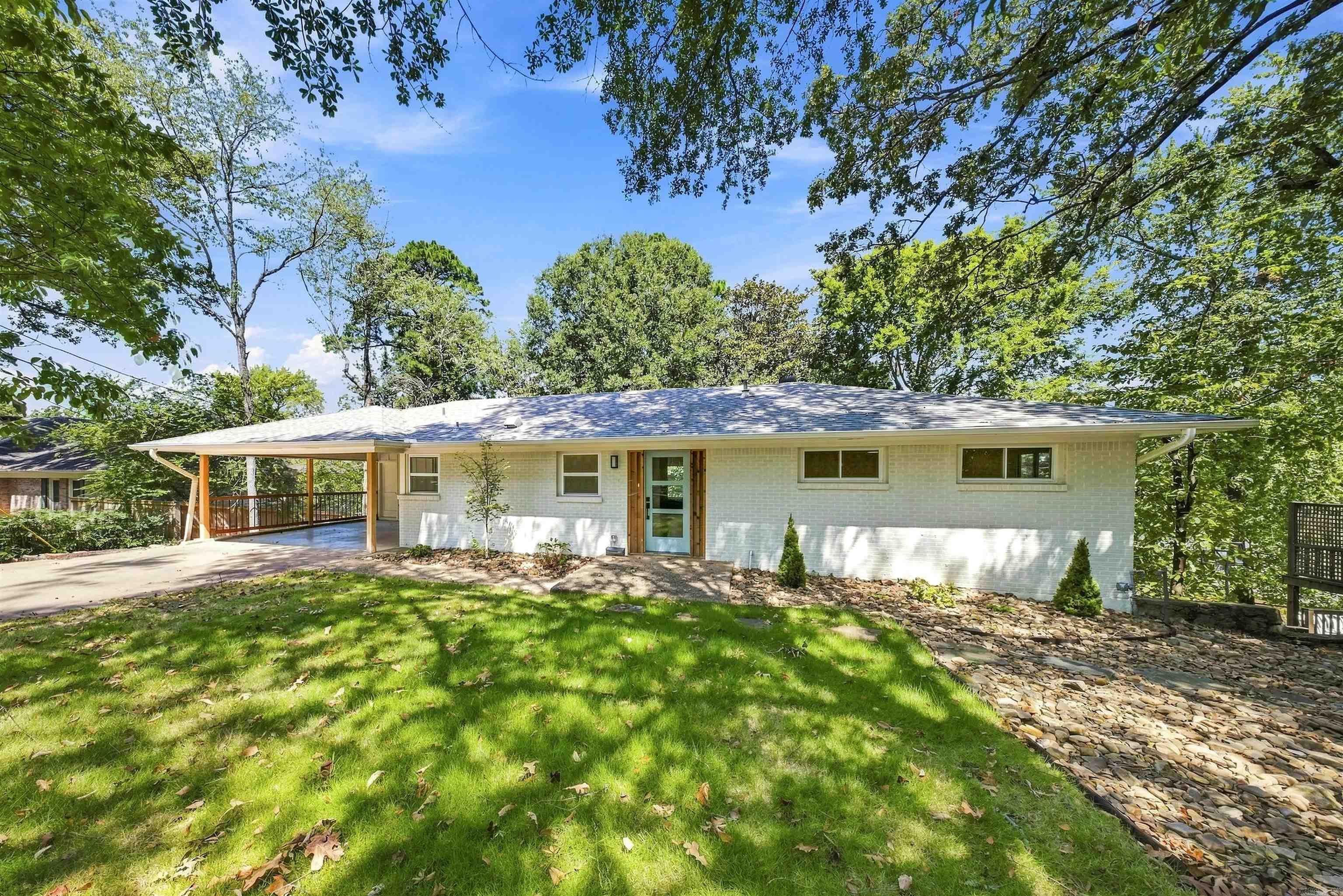 5808 Scenic Drive Property Photo 1