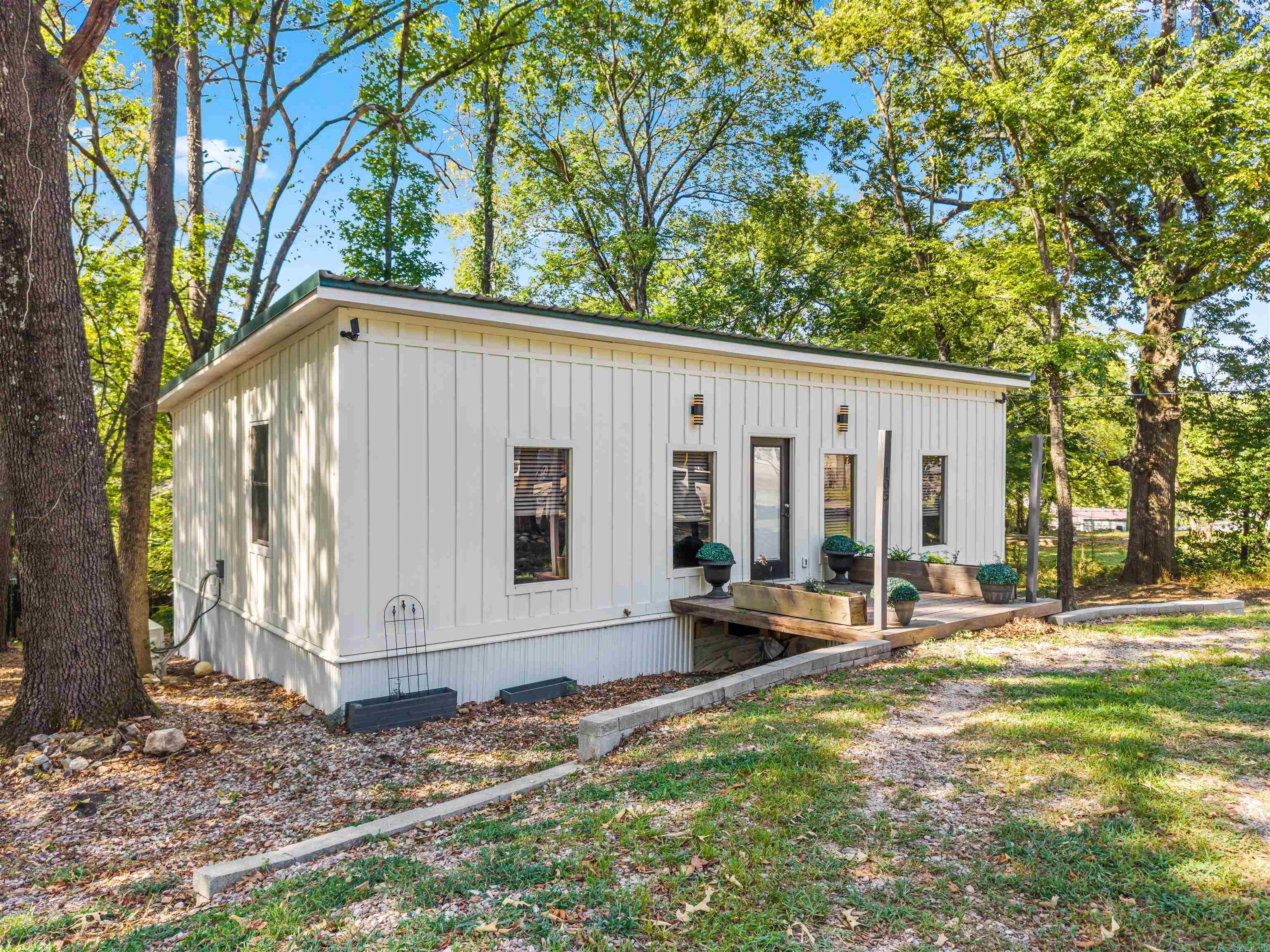 105 Mccafferty Street Property Photo 2