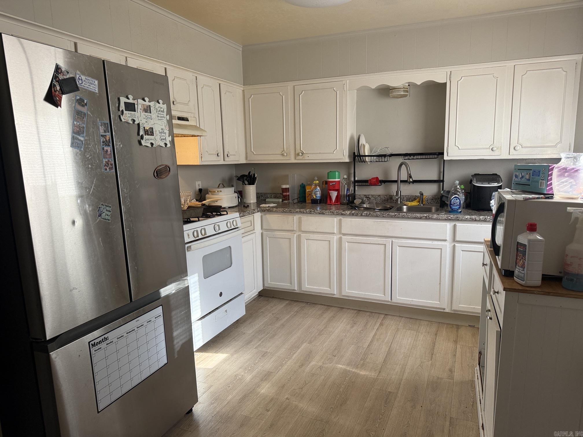 205 Southeastern Avenue Property Photo 2