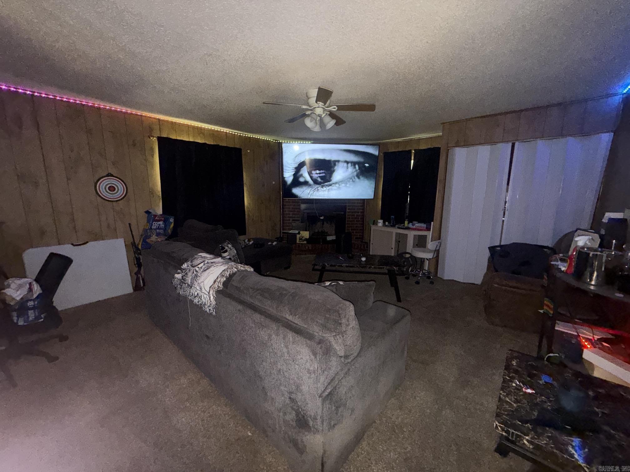 205 Southeastern Avenue Property Photo 3