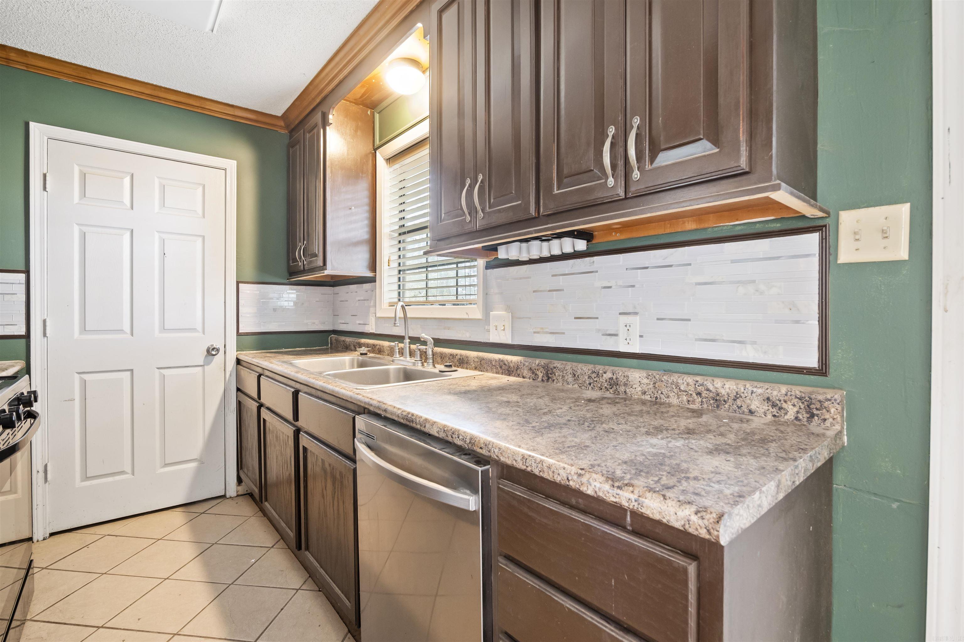 409 Blanton Street Property Photo 7