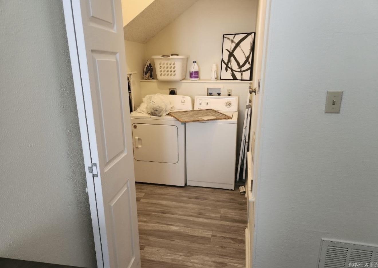 500 S Valentine Property Photo 4