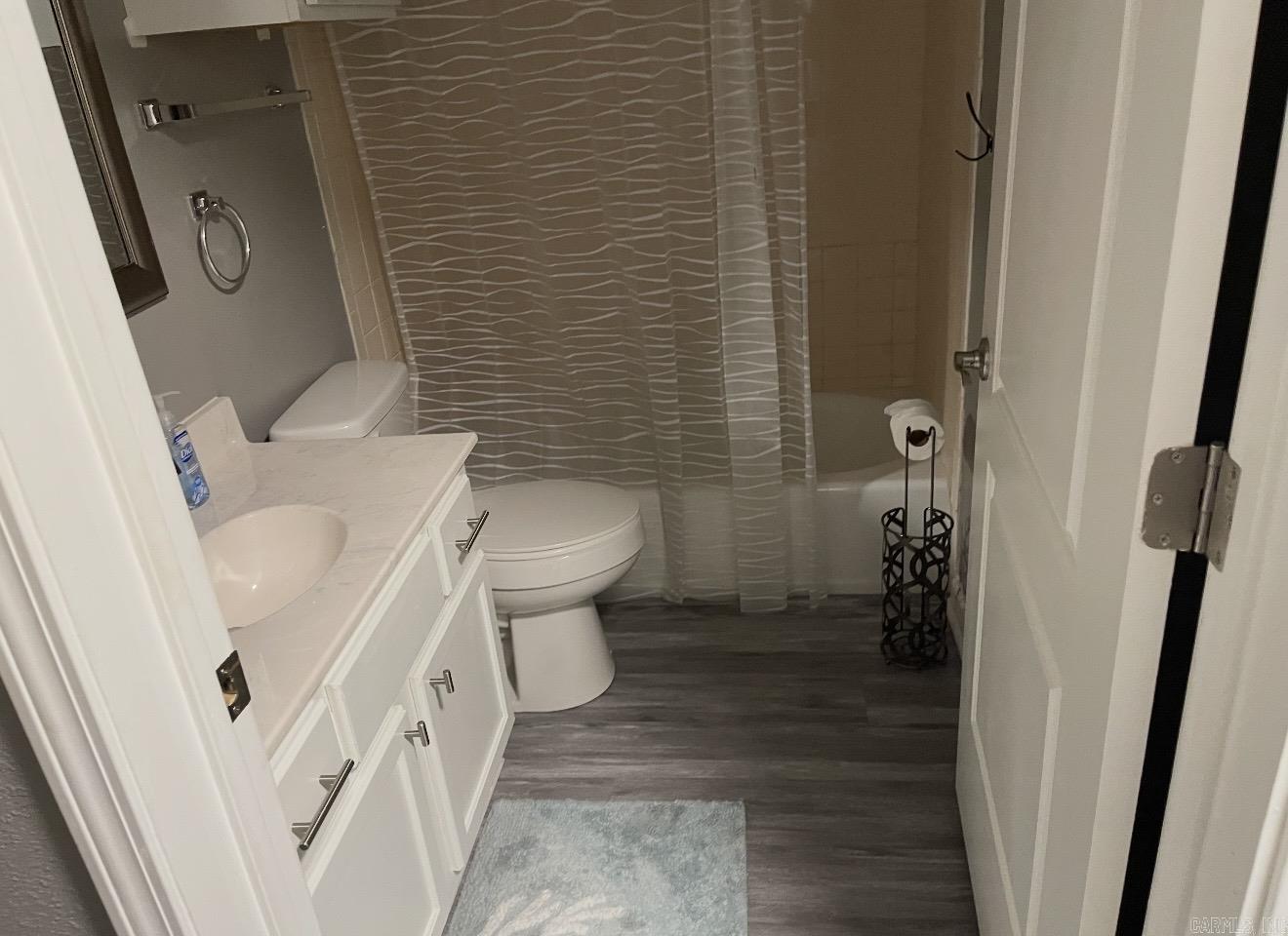 500 S Valentine Property Photo 11