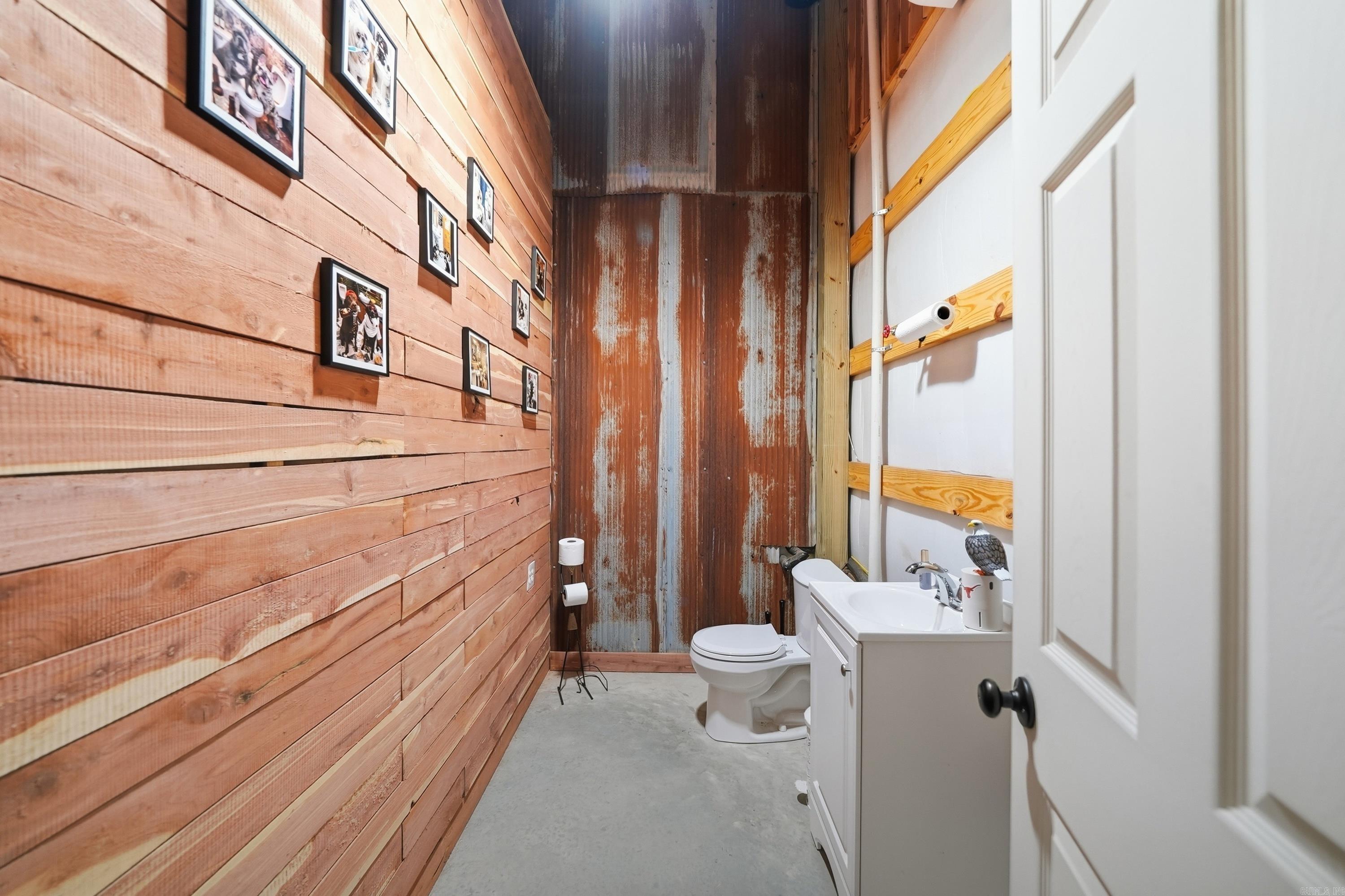 110 Howard Road Property Photo 23