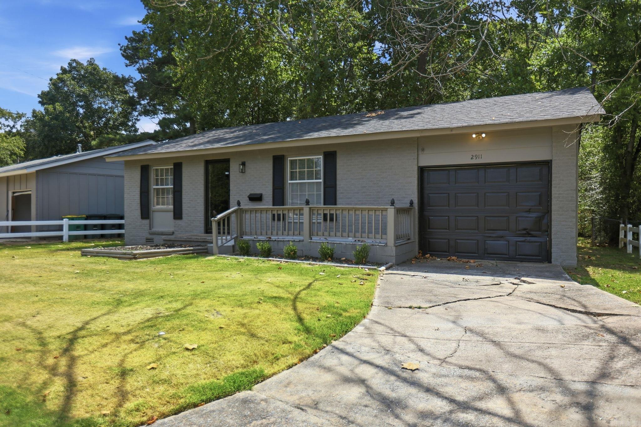 2911 Wynne Drive Property Photo 3