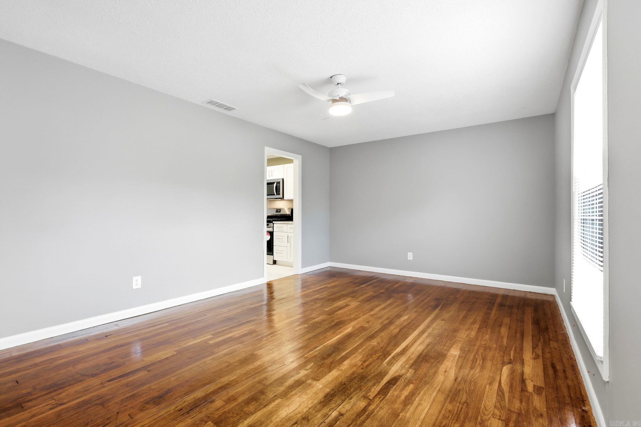 2911 Wynne Drive Property Photo 6