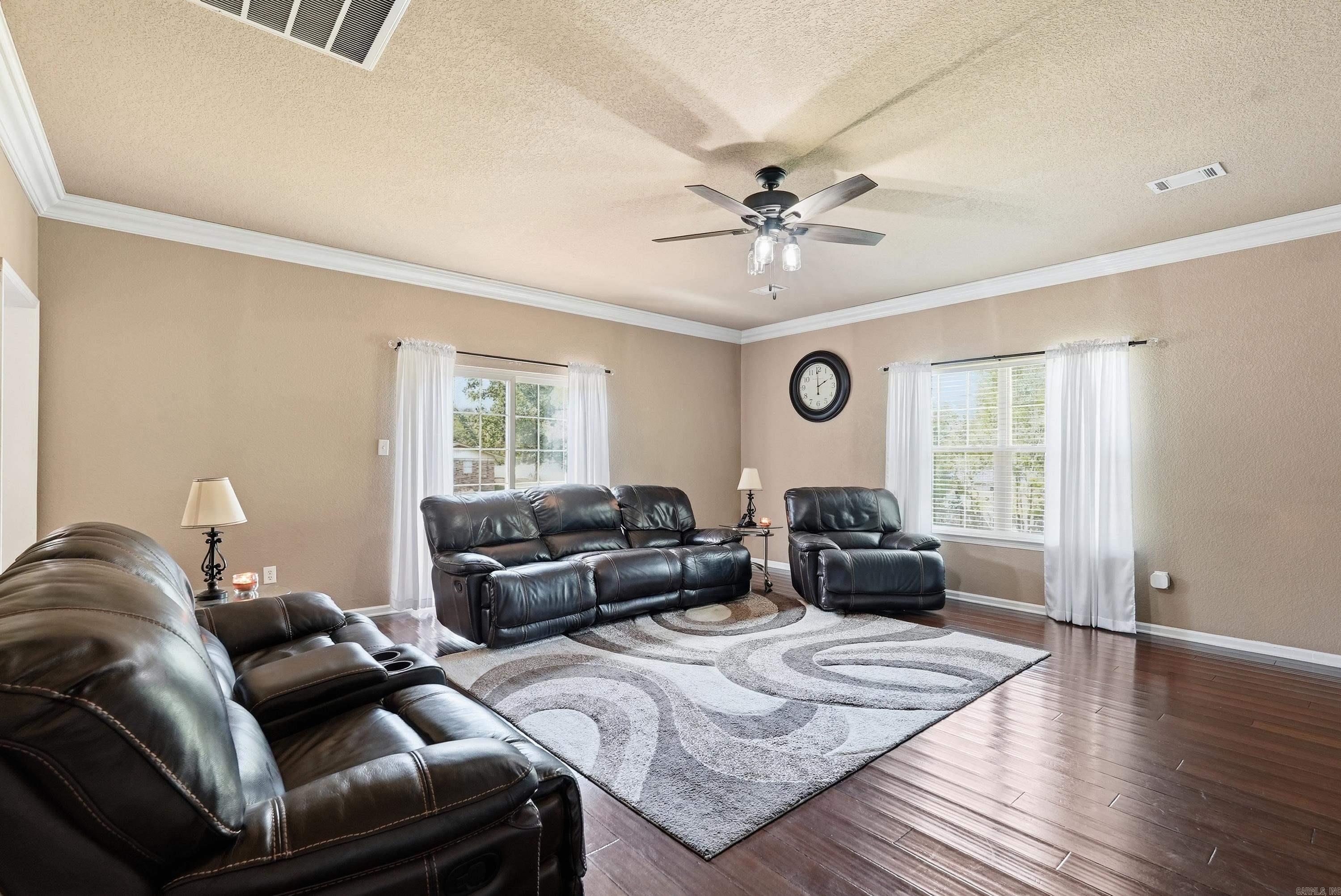 1710 Royal Oaks Dr Drive Property Photo 15
