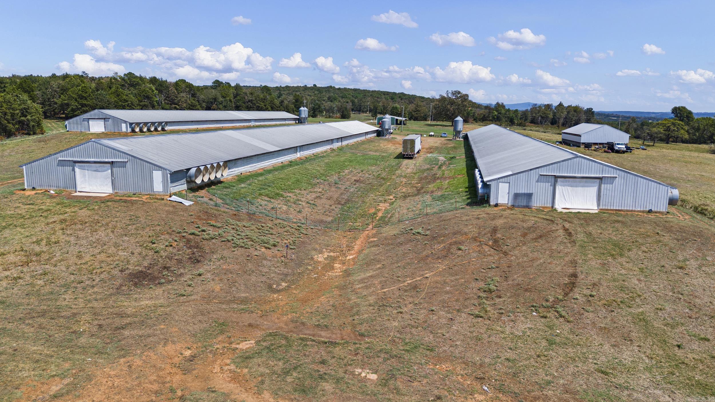 13589 Middle Ridge Road Property Photo 4