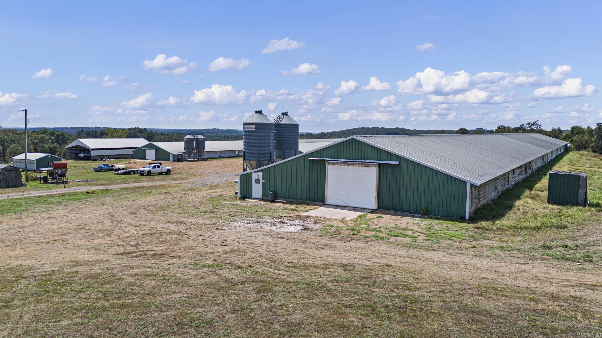 13589 Middle Ridge Road Property Photo 6