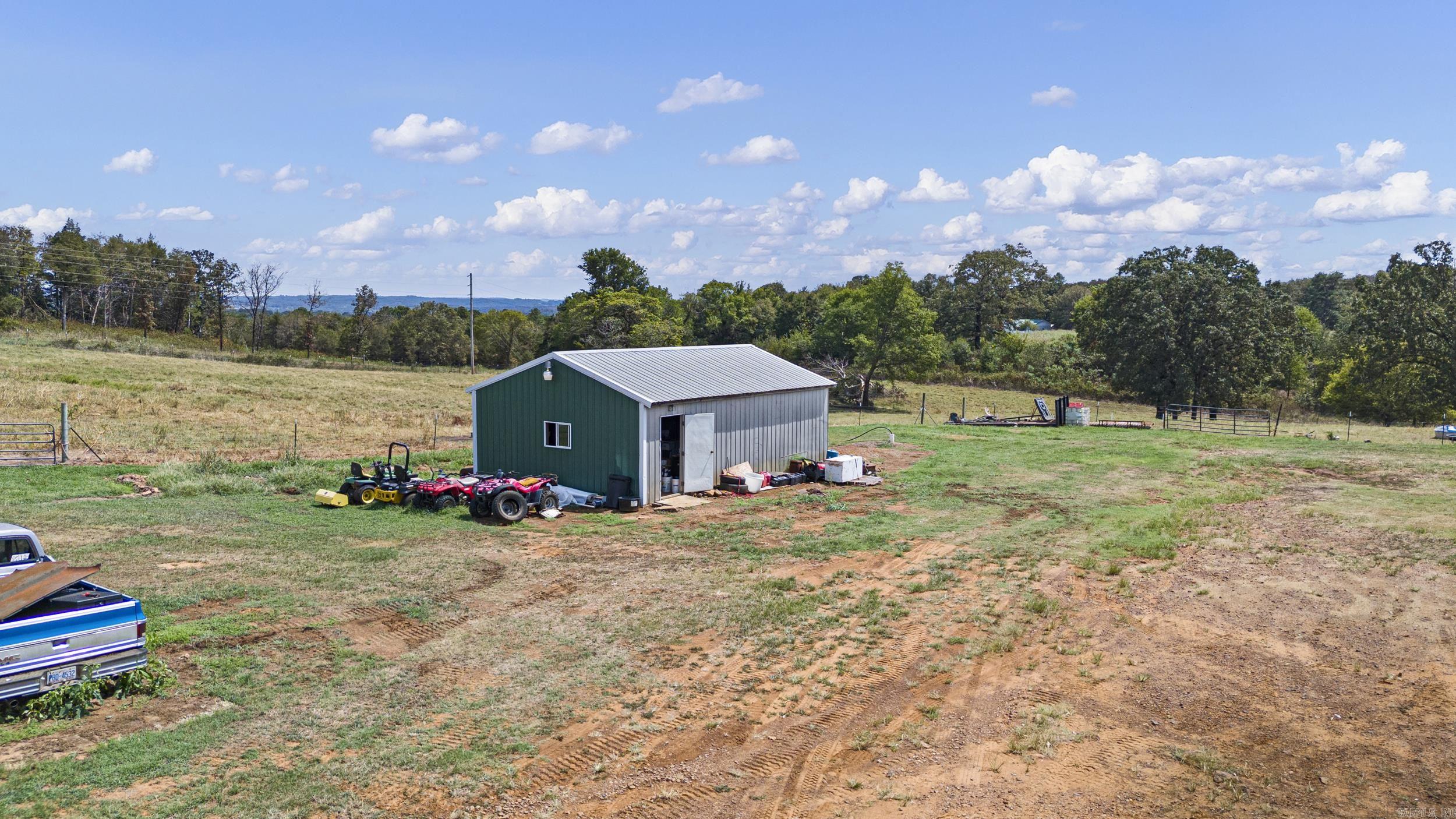 13589 Middle Ridge Road Property Photo 15