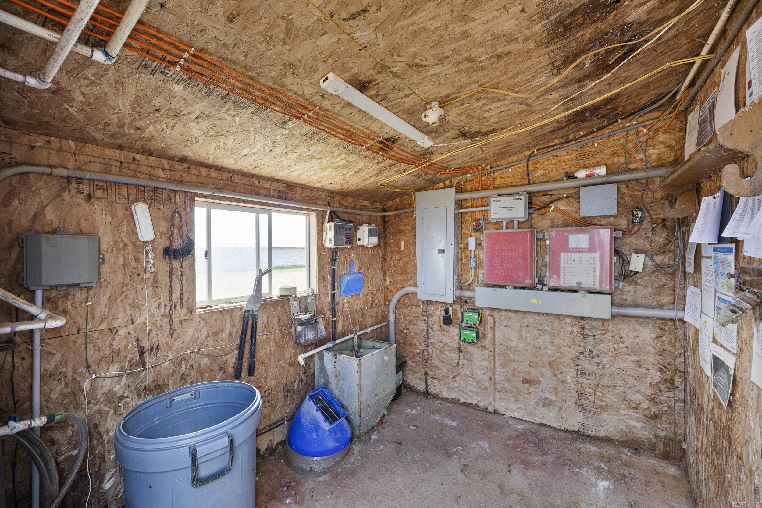 13589 Middle Ridge Road Property Photo 16